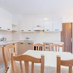Comfortable With Terrace And Garden * Medulin